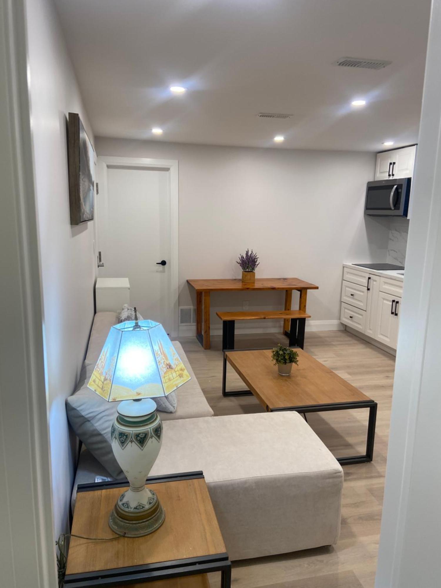 Luxury Two Bedrooms Apartment Niagara Falls