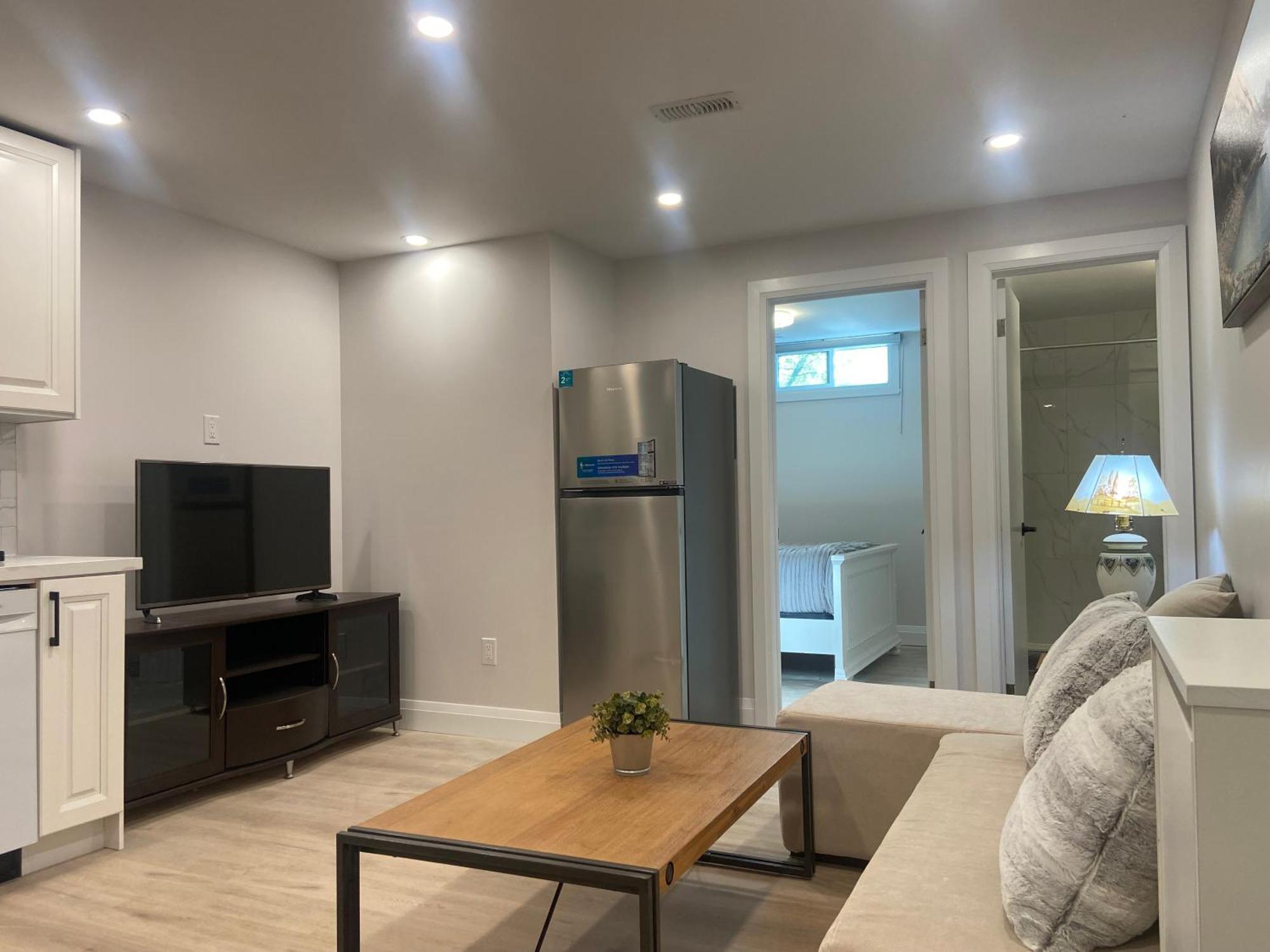 Luxury Two Bedrooms *